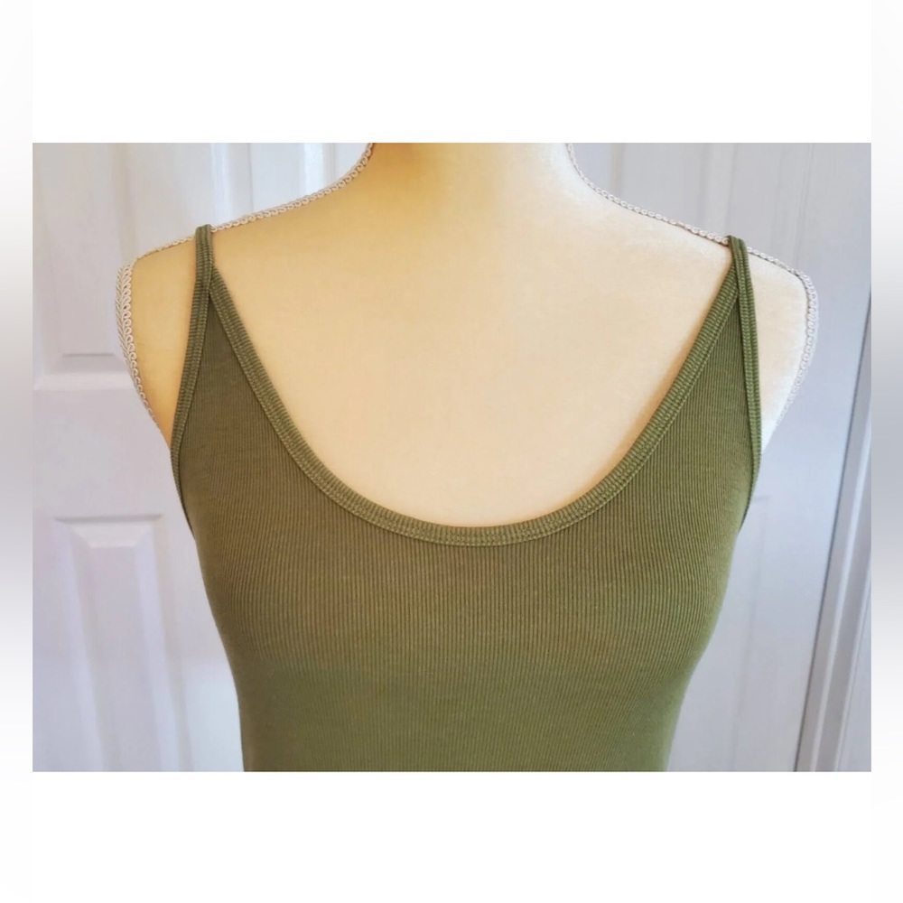🌹Women’s Universal Thread Tank Top Never Worn